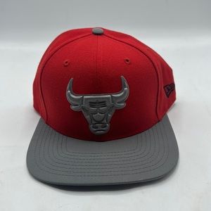 Chicago Bulls Hat SnapBack Men Red Gray New Era NBA one size Unisex